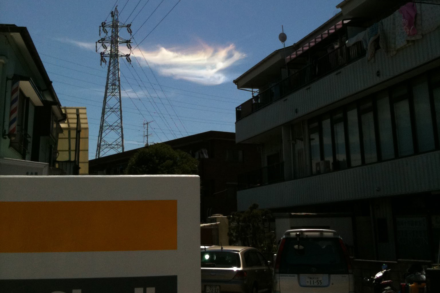 彩雲（2010/7/18 13:33 iPhone 3GS）